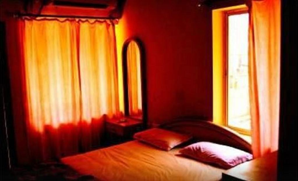Sri Krishna Guest House & Reasturant Konark Exterior foto